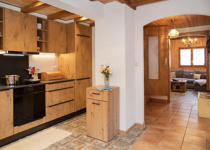 Meleze 1967 By Interhome 木屋