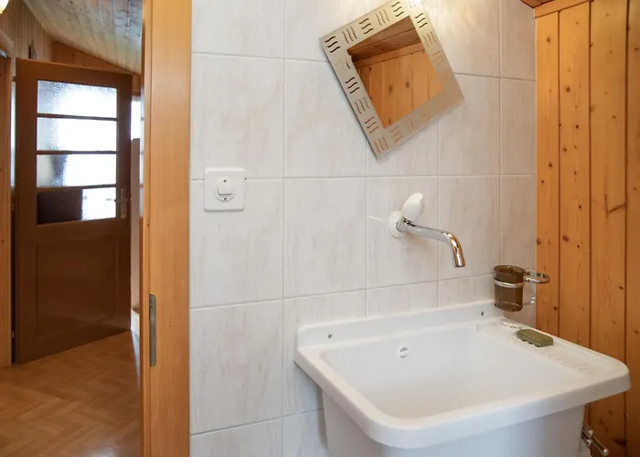 Meleze 1967 By Interhome * اوفروناز